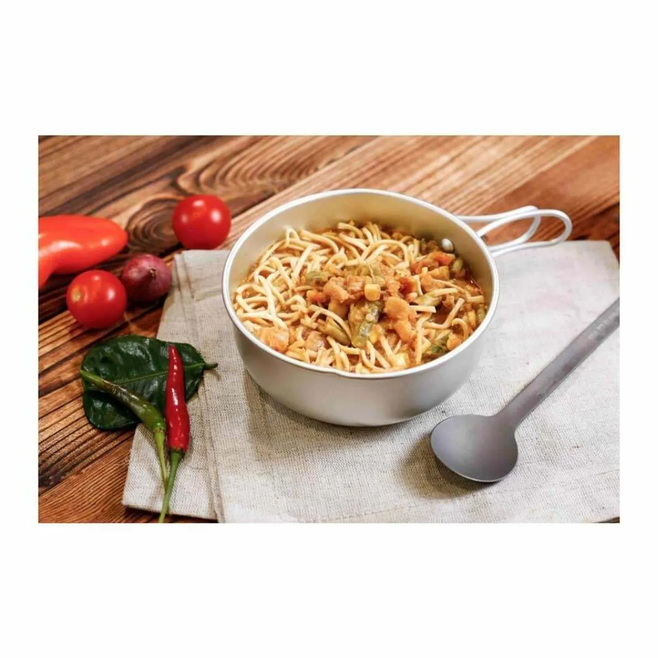 Expedition Foods Asian Noodles with Chicken and Mixed Vegetables (High Energy Serving)