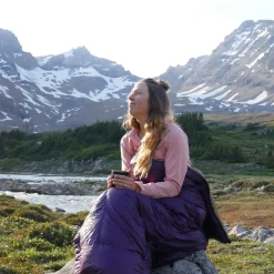 Enlightened Equipment Enigma 850FP 10F Down Quilt with Draft Collar