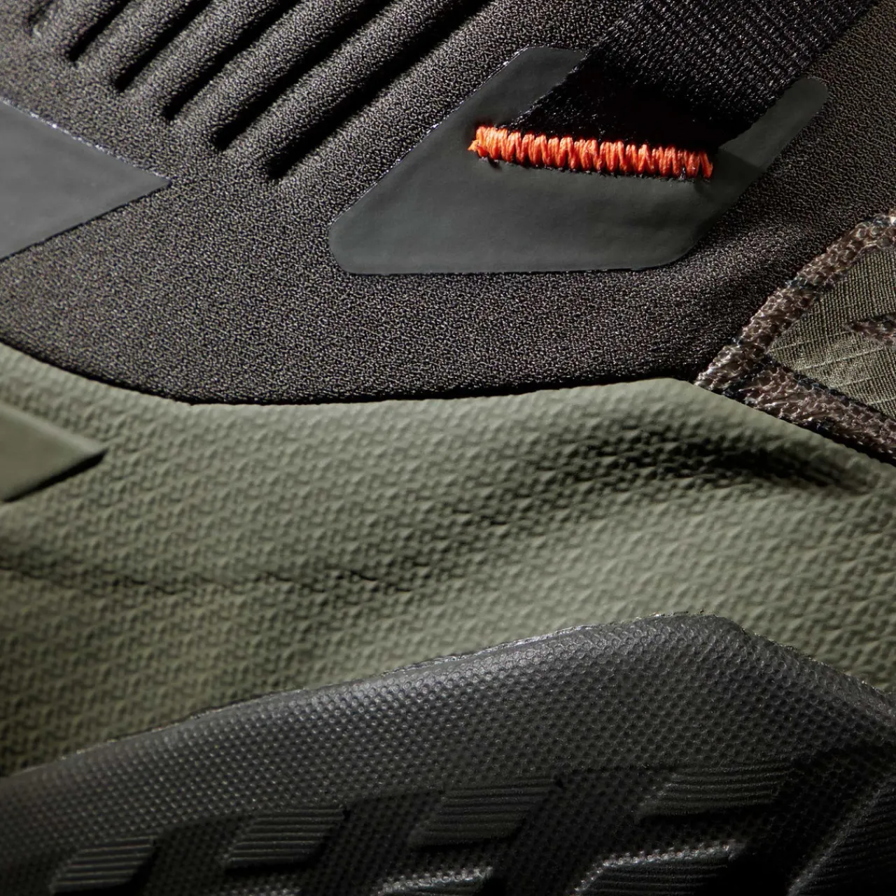 Superfeet Sertig II Mid GTX