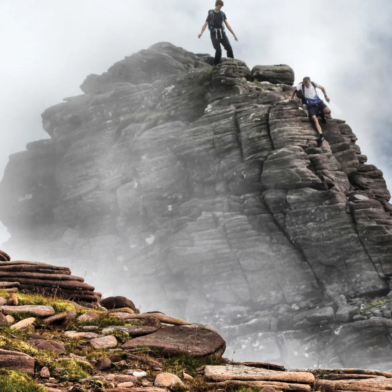 Cicerone Walking the Munros Vol 2 - Northern Highlands and the Cairngorms 2024