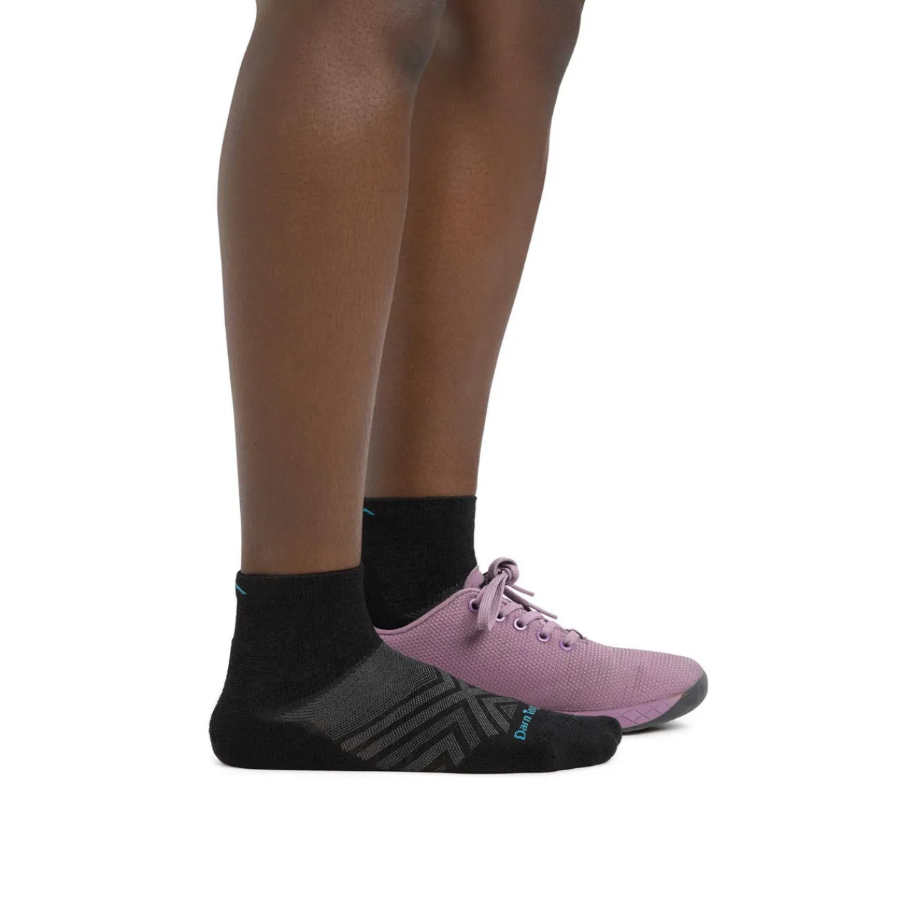 Women Darn Tough Womens Run 1/4 Ultra-Lightweight Socks